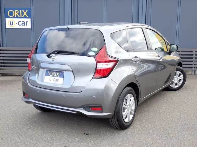 ニッサン　ノート