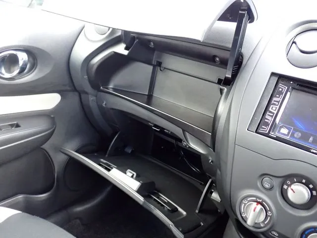 ニッサン　ノート