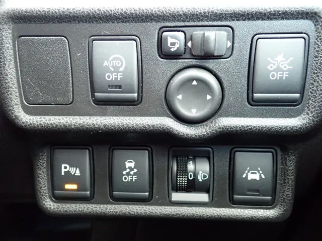 ニッサン　ノート