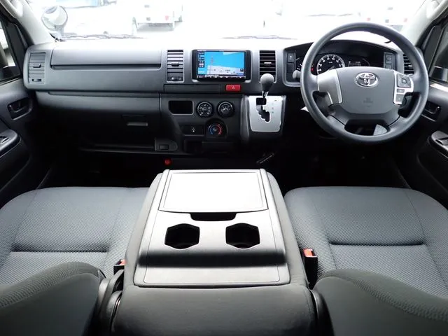 ハイエースバン　４ＷＤ（トヨタ）の車両写真