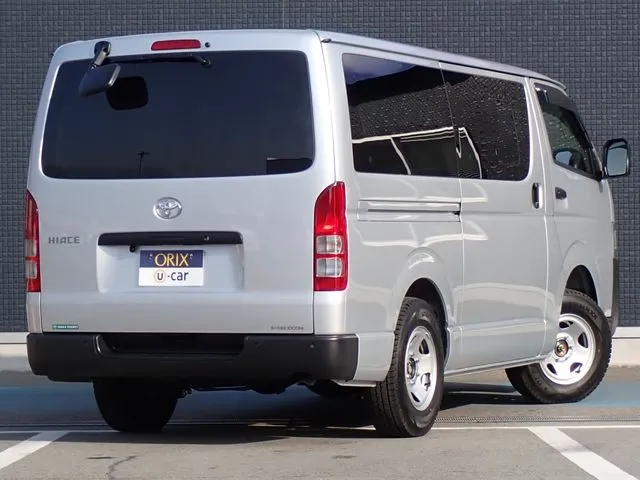 ハイエースバン　４ＷＤ（トヨタ）の車両写真