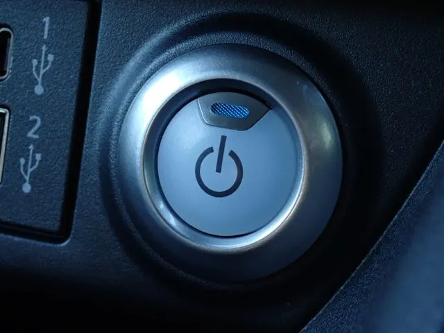 リーフ（ニッサン）の車両写真