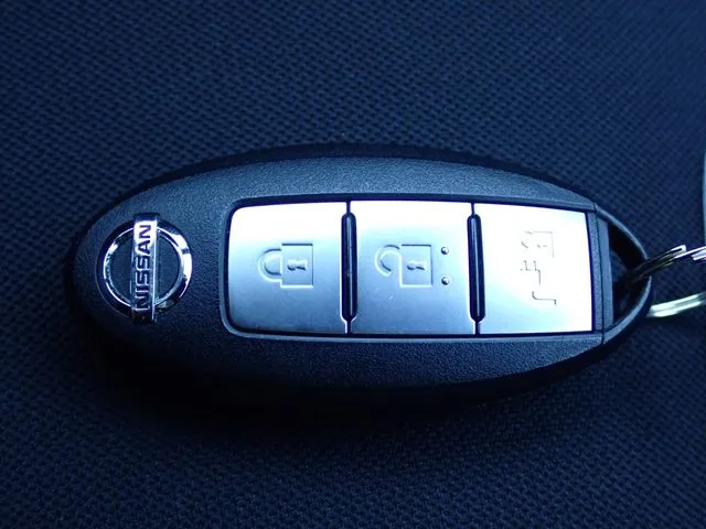 リーフ（ニッサン）の車両写真