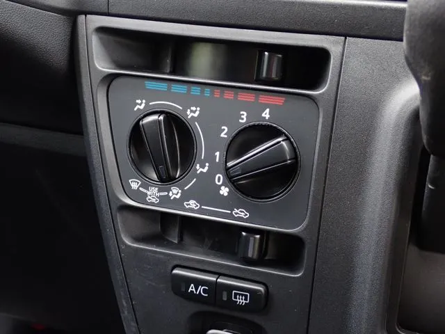 ハイゼットカーゴ(ダイハツ)の車両写真