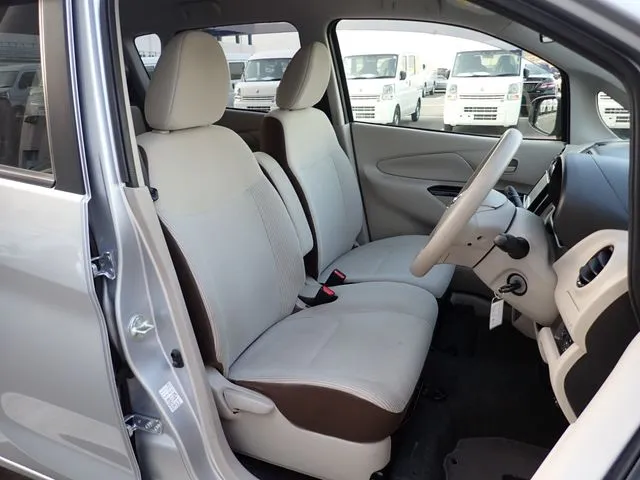 デイズ（ニッサン）の車両写真