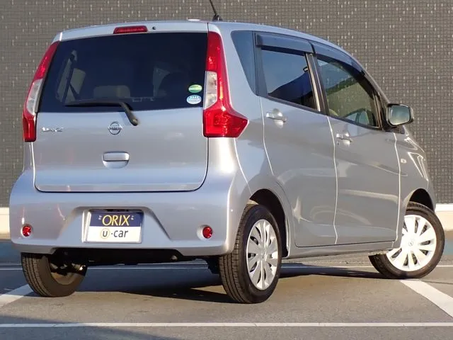 デイズ（ニッサン）の車両写真