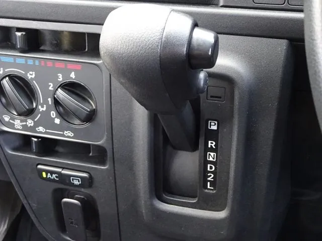 ハイゼットカーゴ(ダイハツ)の車両写真