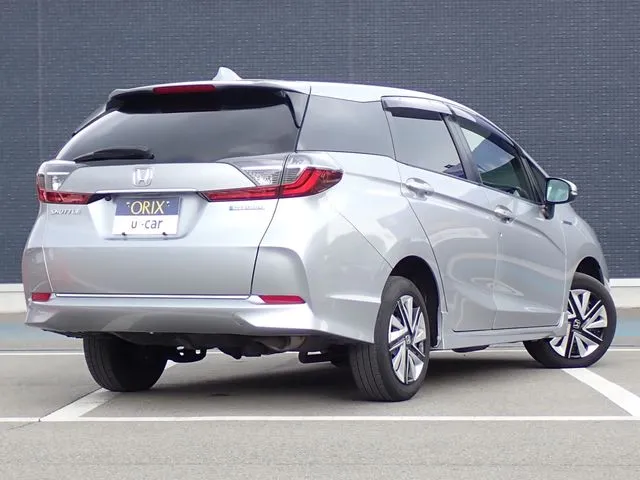 シャトル　ハイブリッド　４ＷＤ（ホンダ）の車両写真