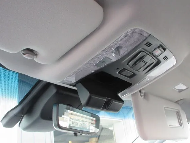 トヨタ ヴェルファイア ハイブリッド 4WD