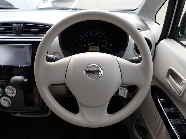 デイズ 4WD(ニッサン)の車両写真