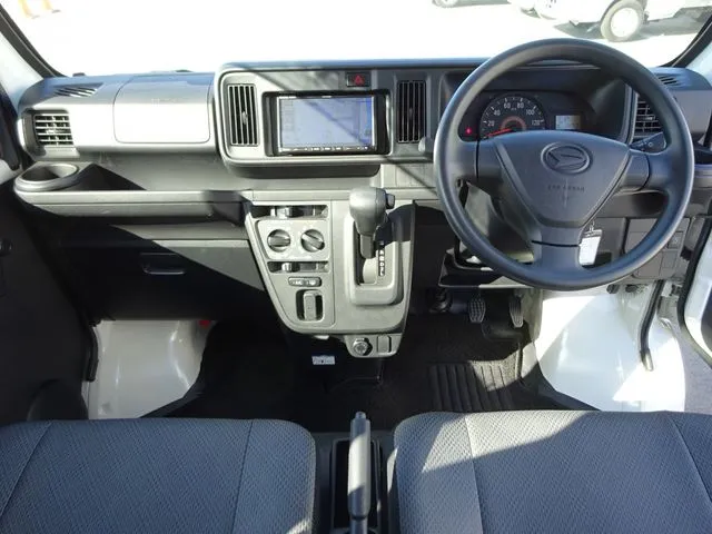 ダイハツ ハイゼットカーゴ