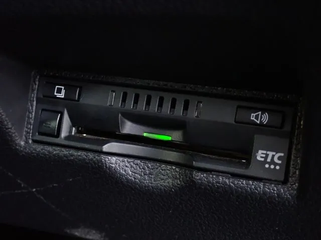 プリウス(トヨタ)の車両写真