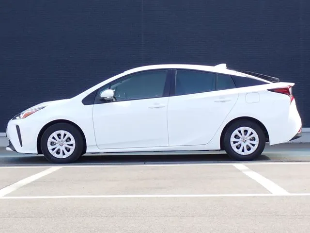 プリウス(トヨタ)の車両写真