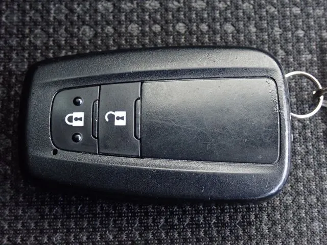 プリウス(トヨタ)の車両写真