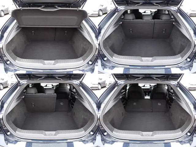 ＭＡＺＤＡ３　ファストバック（マツダ）の車両写真