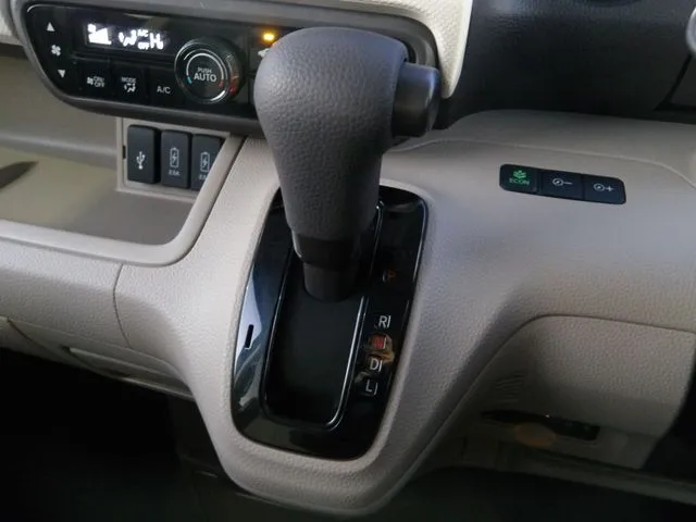 ホンダ　Ｎ　ＢＯＸ