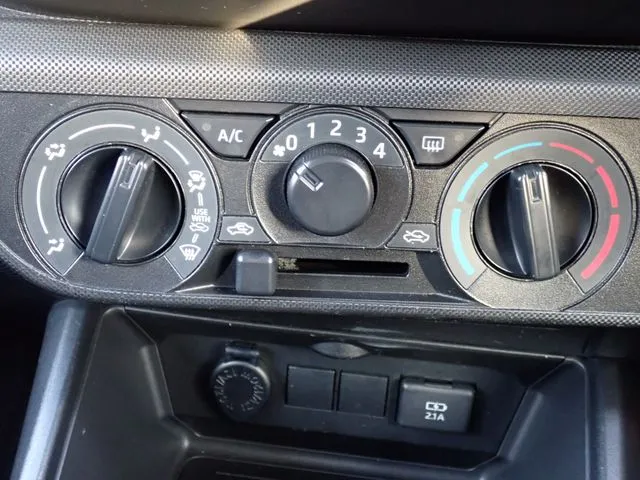 ロッキー（ダイハツ）の車両写真