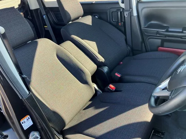 スペーシア 4WD(スズキ)の車両写真