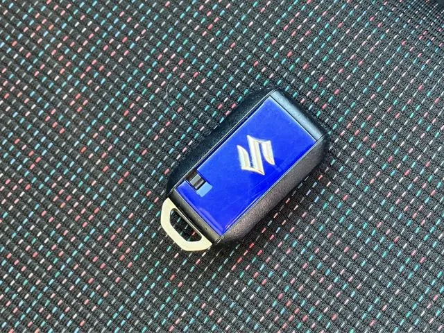 スペーシア 4WD(スズキ)の車両写真