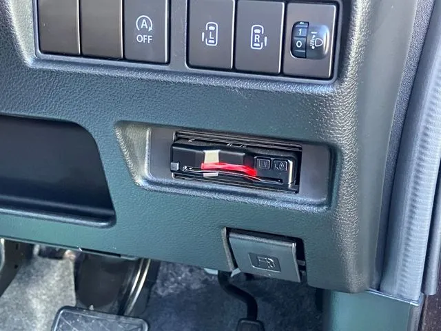 スペーシア 4WD(スズキ)の車両写真