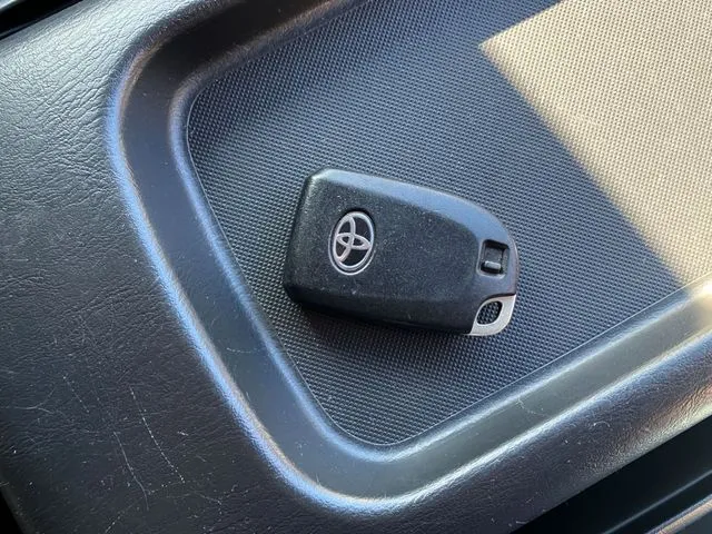 ハイエースバン　２ＷＤ（トヨタ）の車両写真