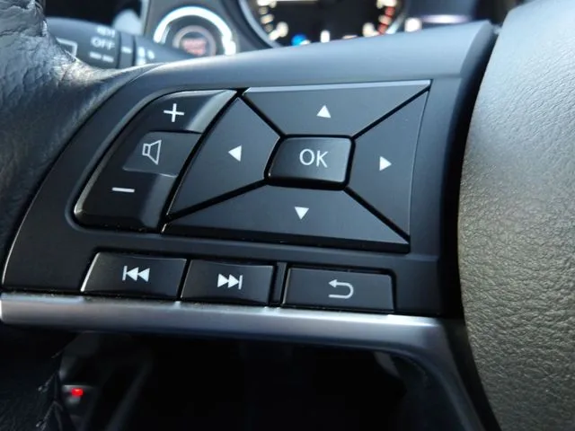 ニッサン エクストレイル ハイブリッド 4WD