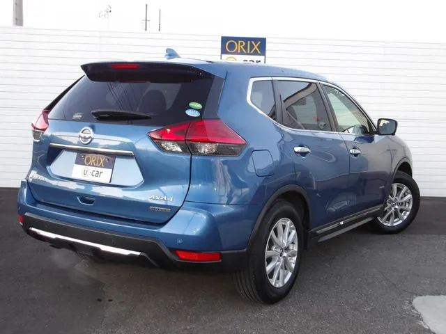 ニッサン エクストレイル ハイブリッド 4WD