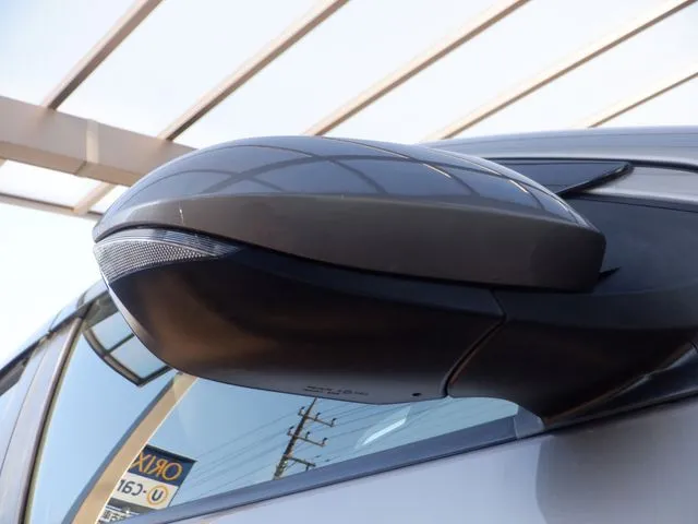 トヨタ　ヤリス　ハイブリッド