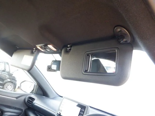 トヨタ　ヤリス　ハイブリッド