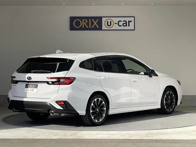 レヴォーグ（スバル）の車両写真