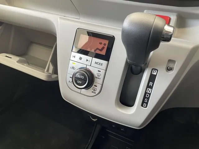 ダイハツ ミラ イース