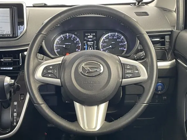 ムーヴ　カスタム（ダイハツ）の車両写真