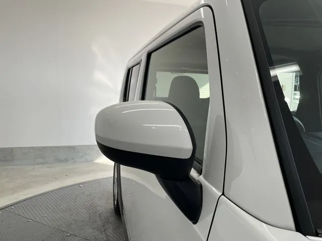 タフト（ダイハツ）の車両写真