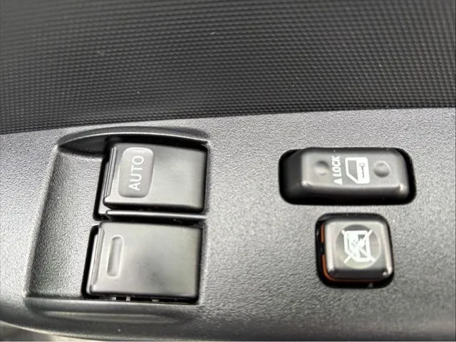 トヨタ ハイエースバン 1.25t 2WD