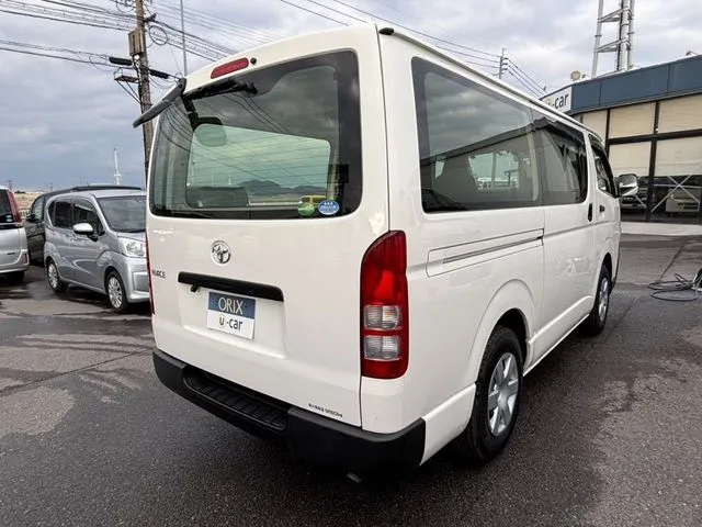 トヨタ ハイエースバン 1.25t 2WD
