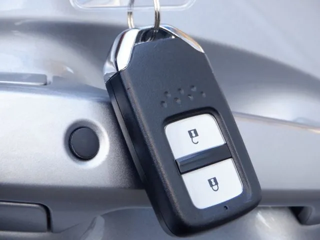 ホンダ　シャトル　ハイブリッド