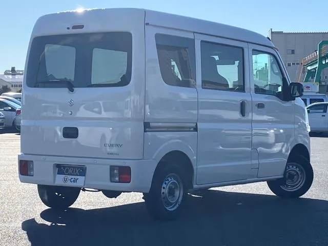エブリイバン　４ＷＤ（スズキ）の車両写真