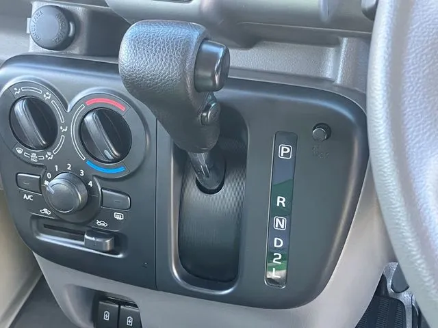 エブリイバン　４ＷＤ（スズキ）の車両写真