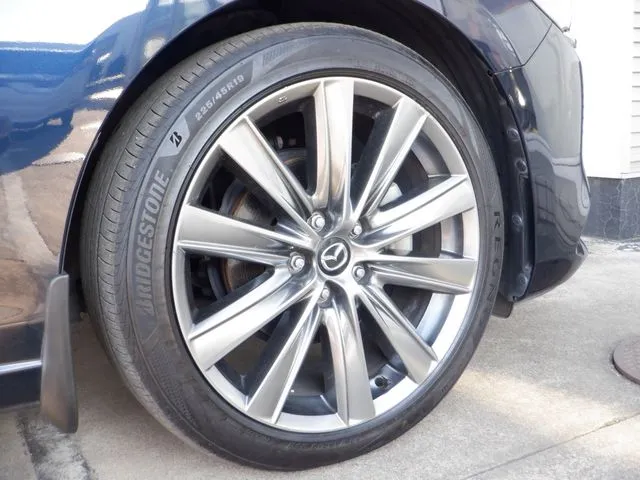 ＭＡＺＤＡ６　セダン（マツダ）の車両写真