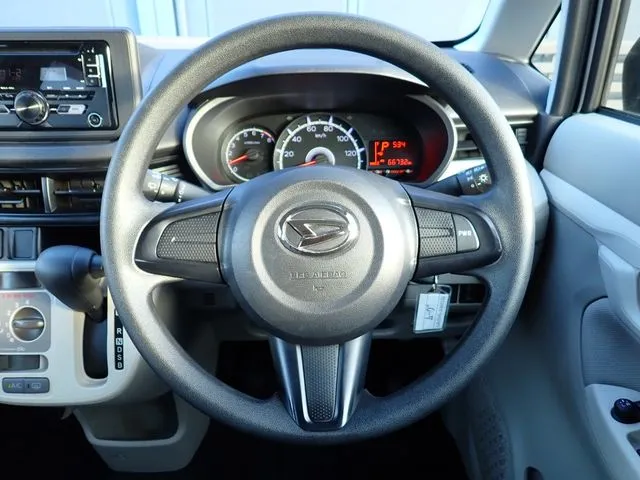 ムーヴ（ダイハツ）の車両写真