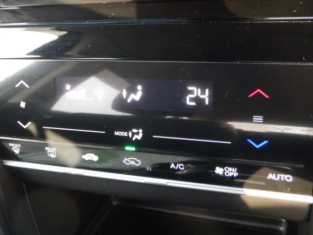 シャトル ハイブリッド(ホンダ)の車両写真