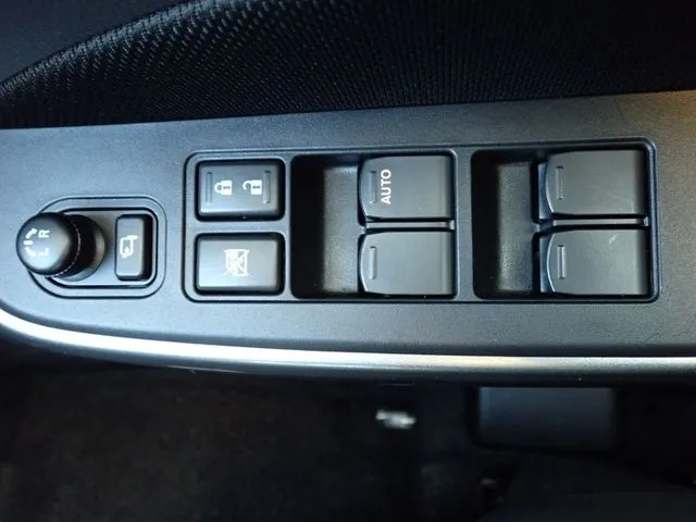 スイフト(スズキ)の車両写真