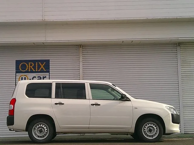 トヨタ プロボックスバン 4WD