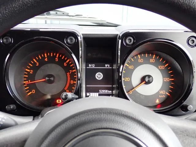 ジムニー　４ＷＤ（スズキ）の車両写真