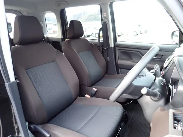 トール（ダイハツ）の車両写真