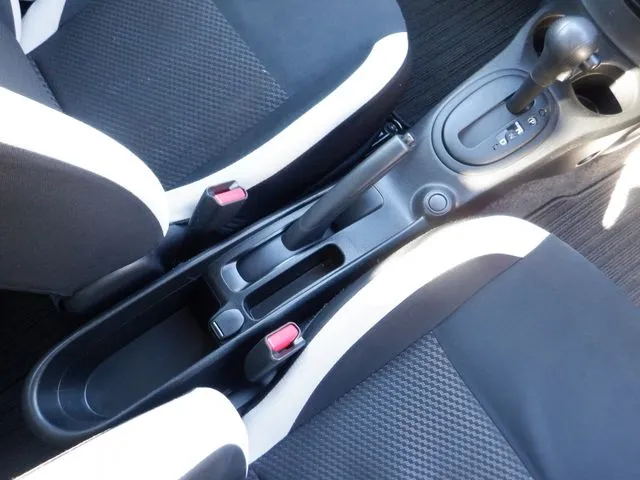 ノート（ニッサン）の車両写真