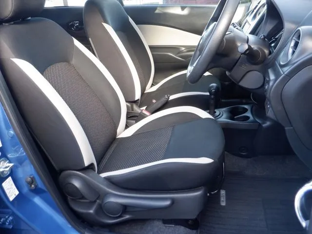 ノート（ニッサン）の車両写真