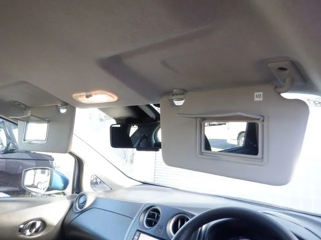 ノート（ニッサン）の車両写真