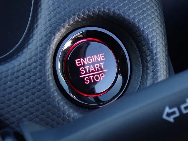 フィット　４ＷＤ（ホンダ）の車両写真