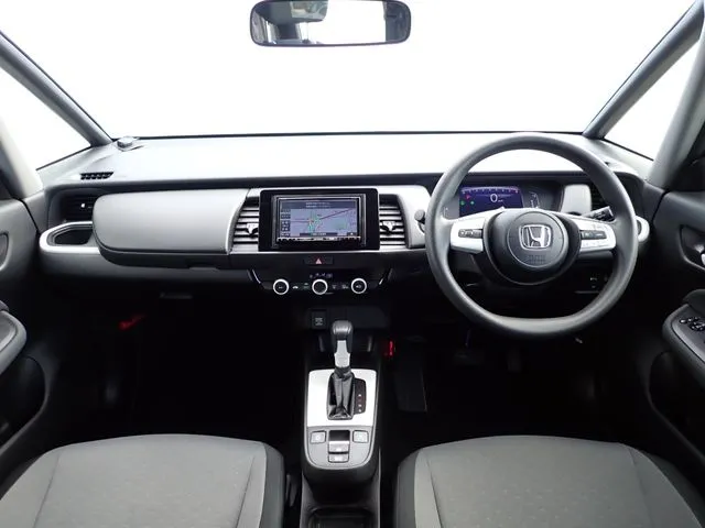 フィット　４ＷＤ（ホンダ）の車両写真